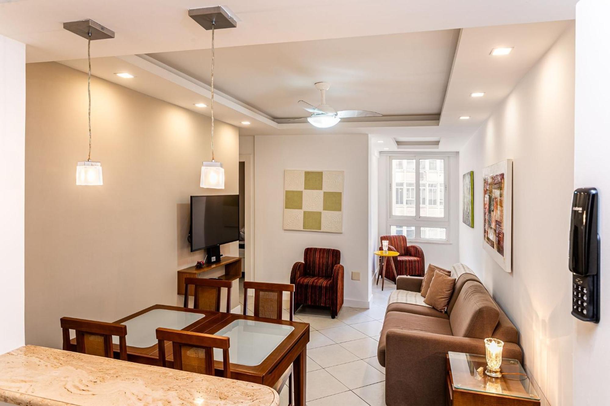 Apartamento 1qto A 100m Da De Copacabana | Nsc 1171/701 *